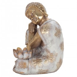Buda apoyado sobre rodilla 