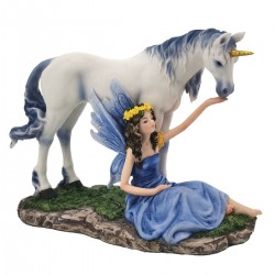Hada con unicornio