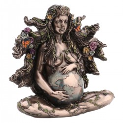 Gaia-madre tierra embarazada sentada  