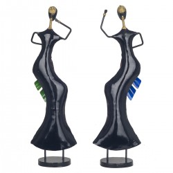 Figura etnica bailando 2 dif.