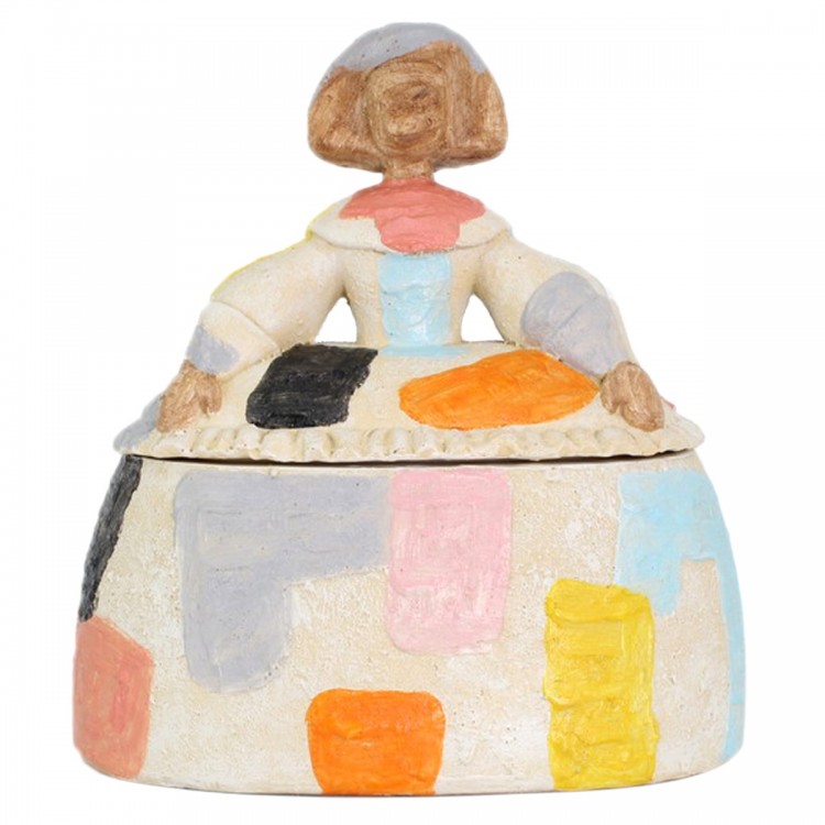 Menina caja