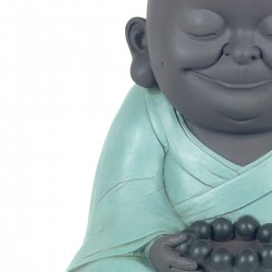 Buda sonriendo con t light